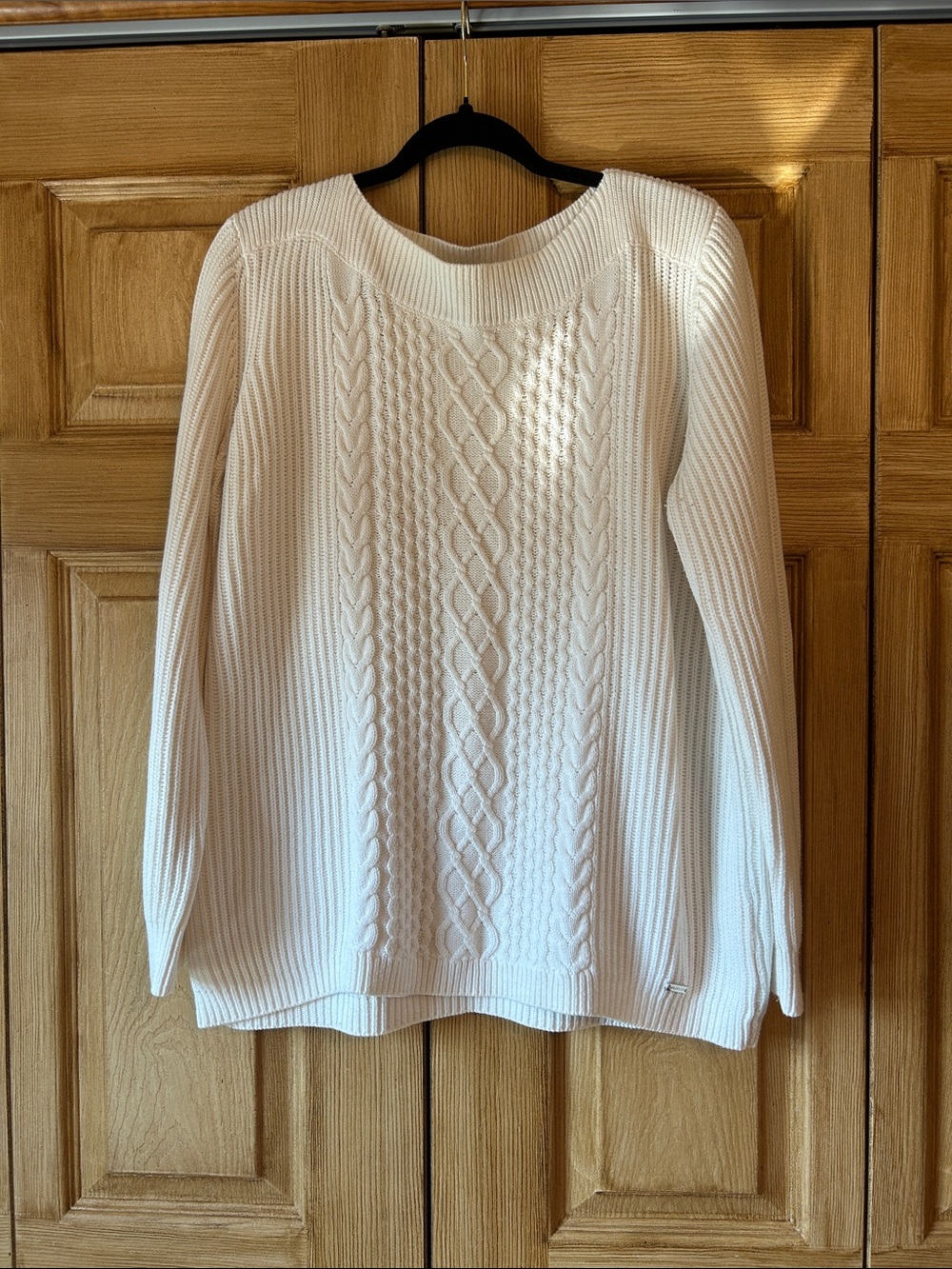 Tommy Hilfiger Classic Cable Knit Women's Sweater - Cream
